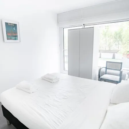 Charming 2 With Terrace In The 15th Appartement